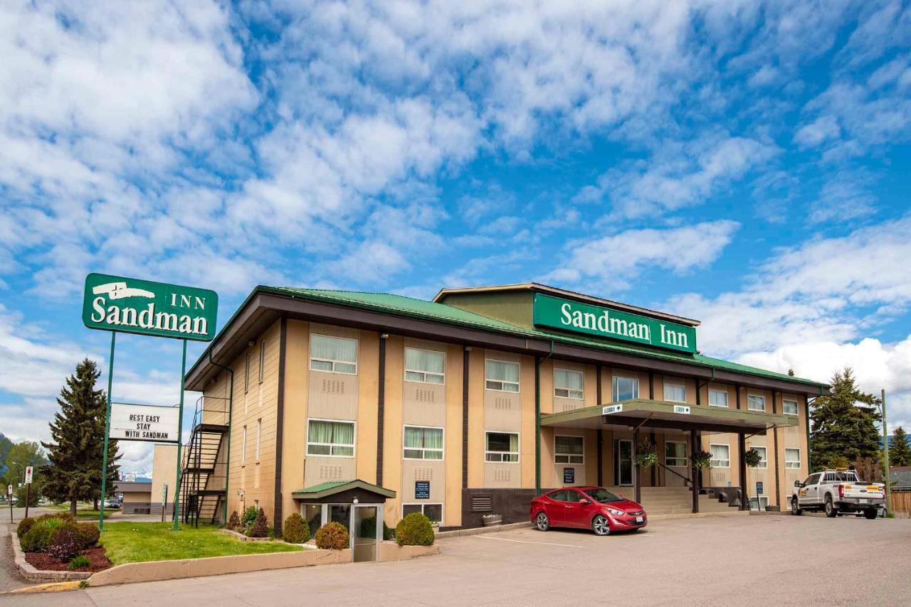 Sandman Inn Смитерс Экстерьер фото