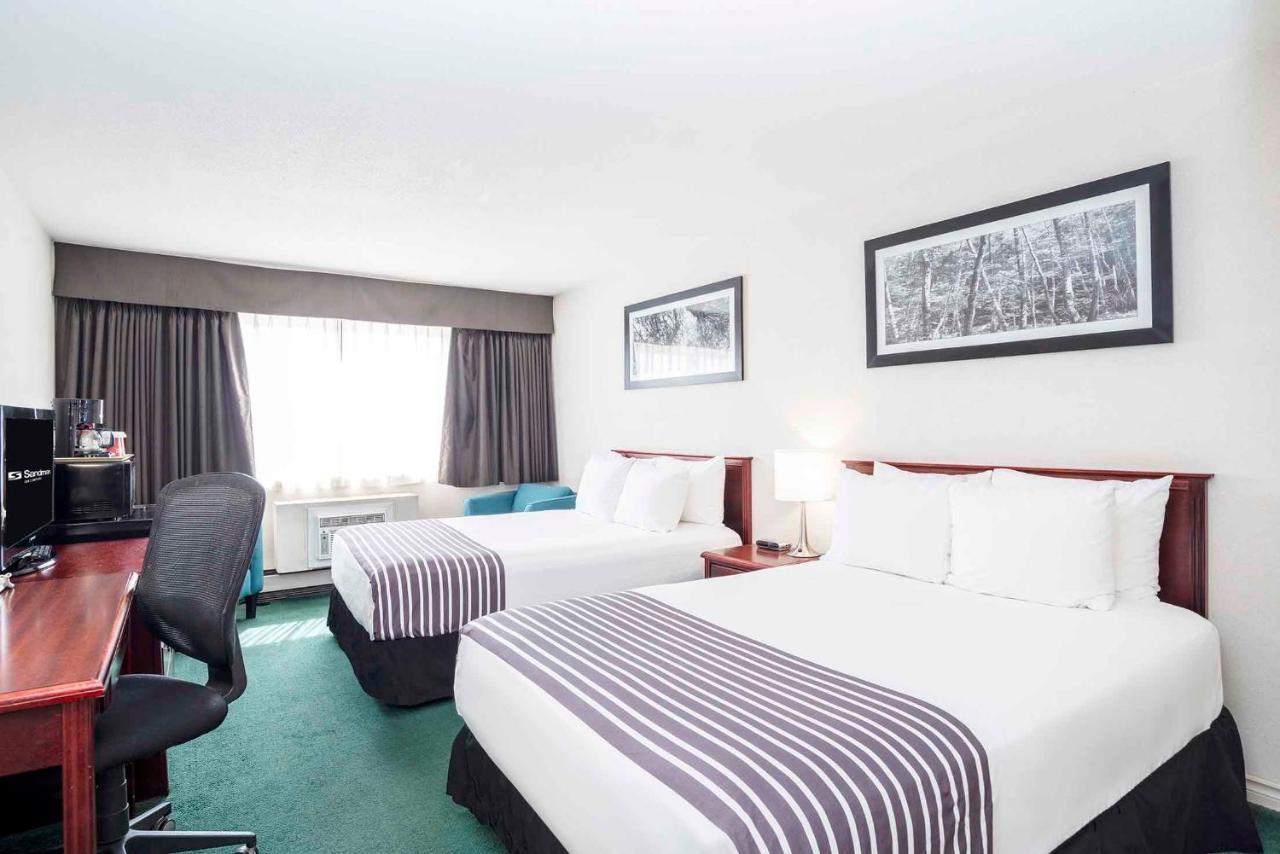 Sandman Inn Смитерс Экстерьер фото