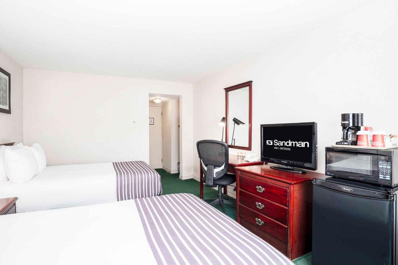 Sandman Inn Смитерс Экстерьер фото