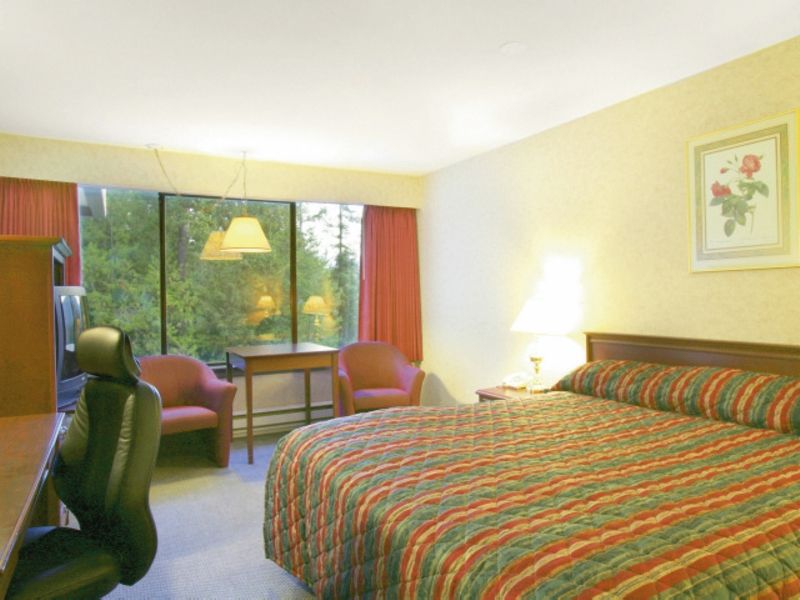 Sandman Inn Смитерс Экстерьер фото